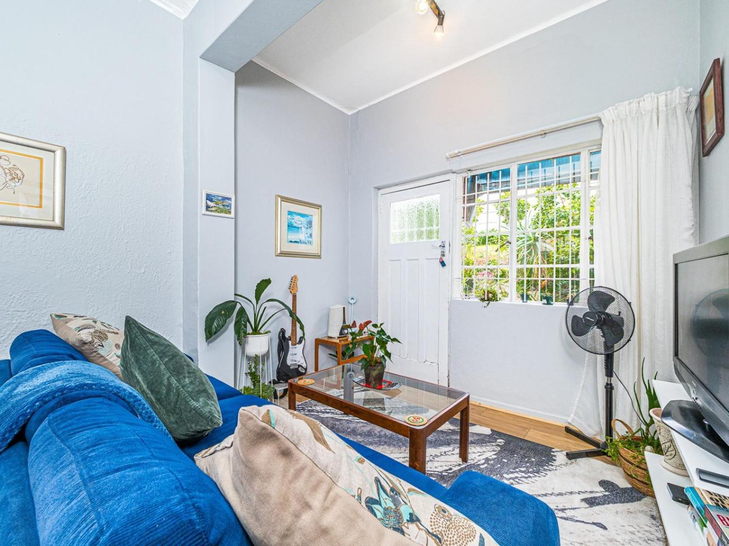 Apartment Cosy Victorian Style Full